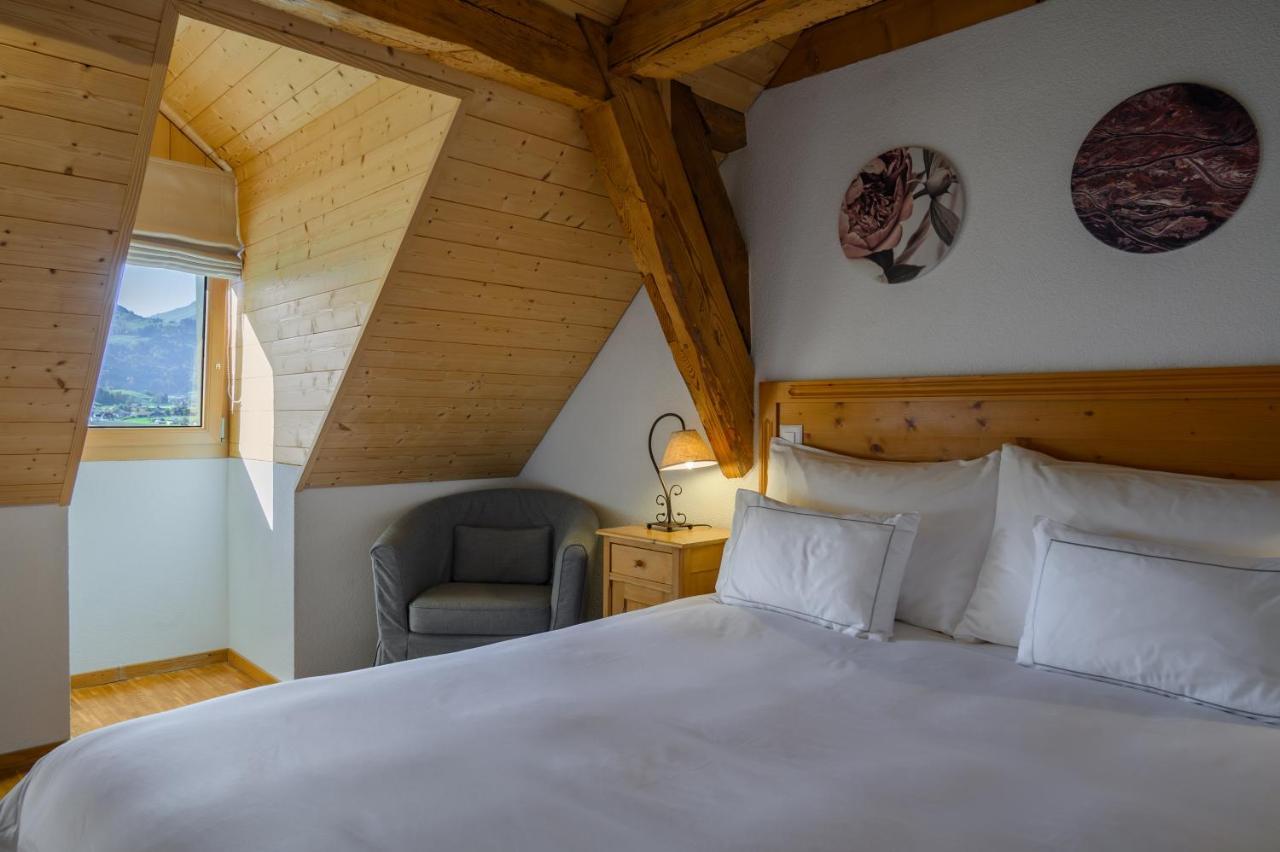 Les Montagnards Hotel Broc Luaran gambar