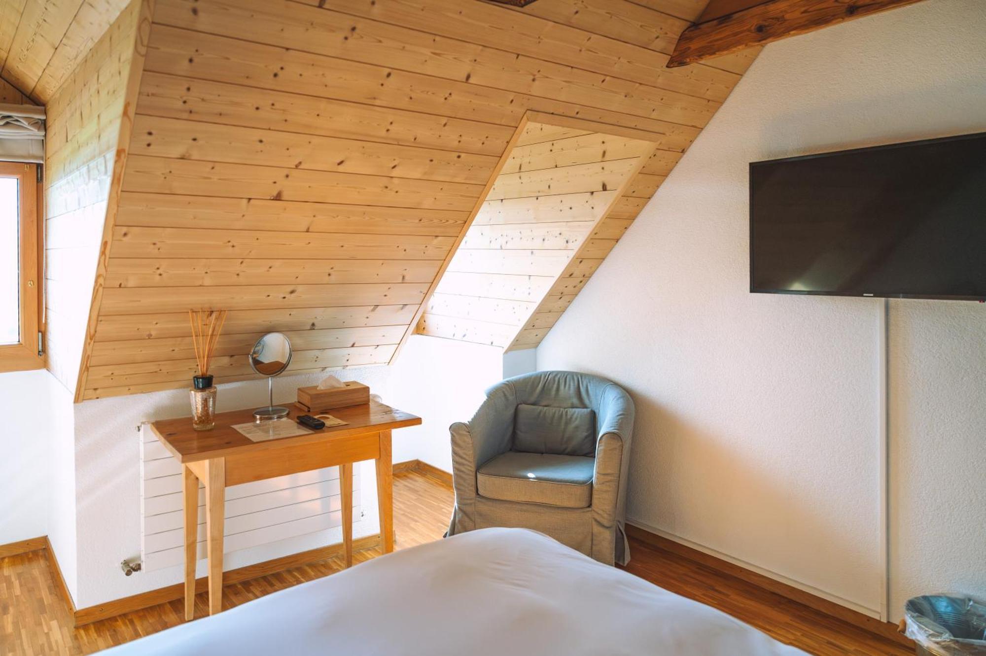Les Montagnards Hotel Broc Luaran gambar