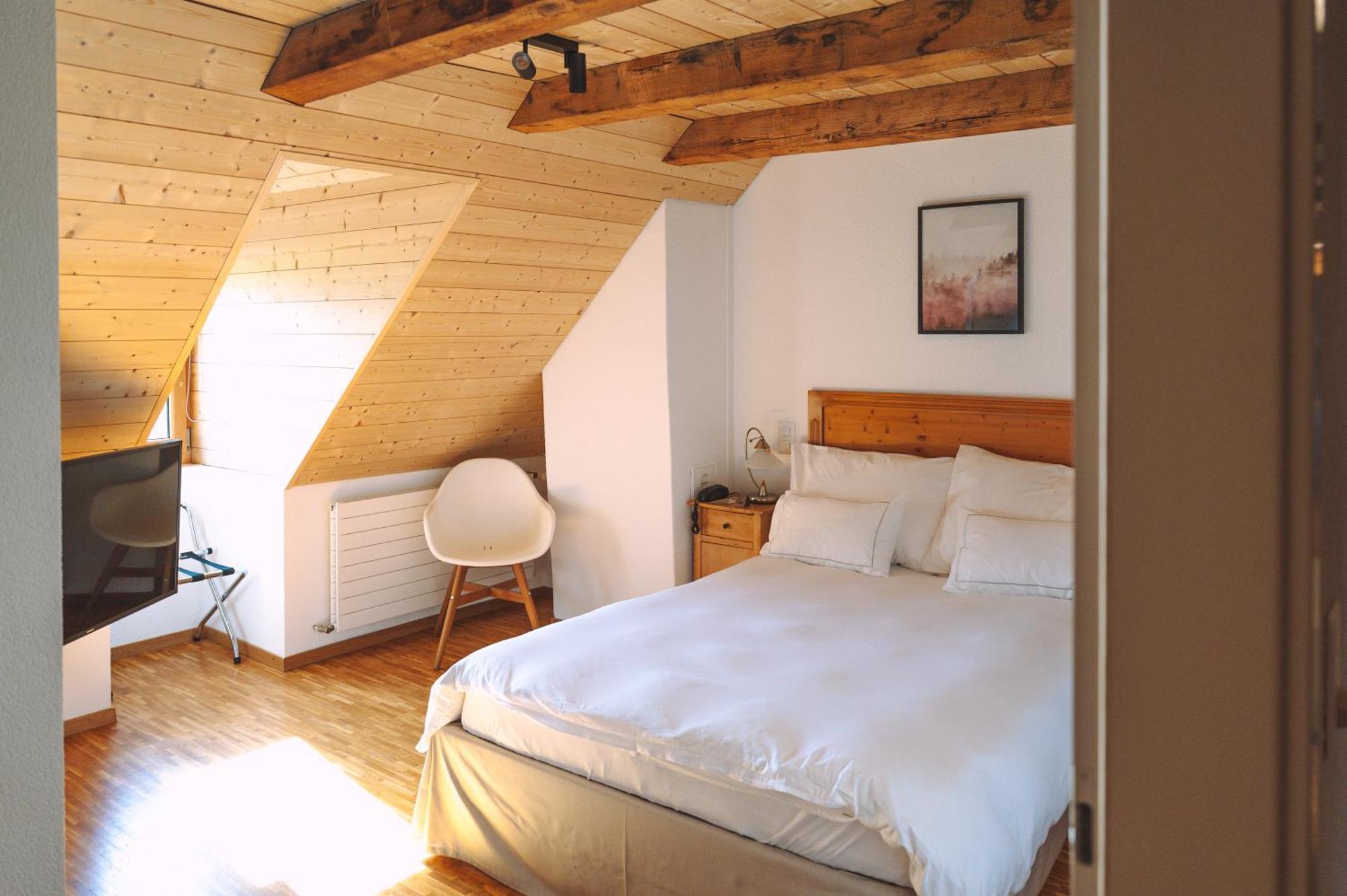 Les Montagnards Hotel Broc Luaran gambar