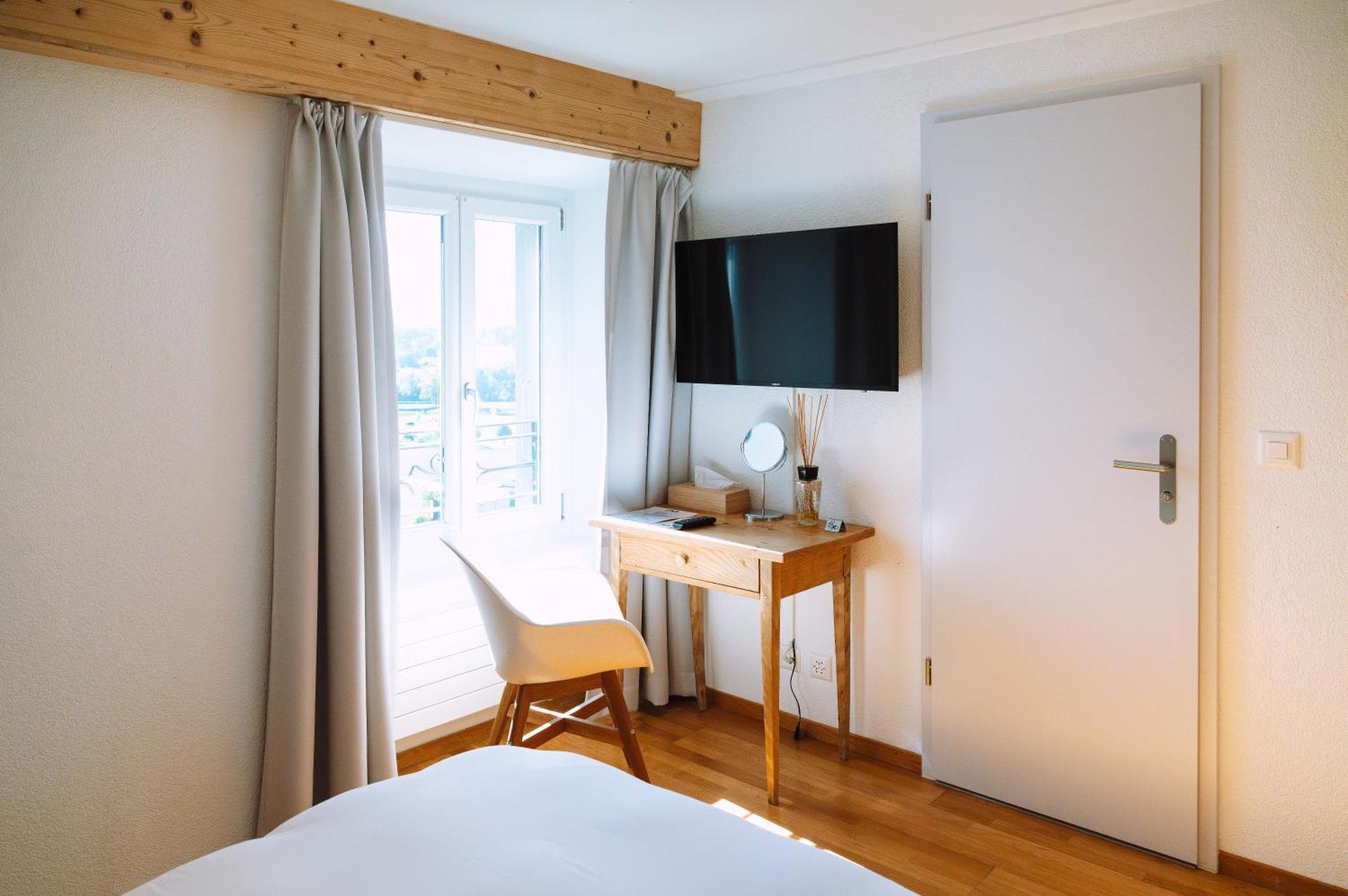 Les Montagnards Hotel Broc Luaran gambar