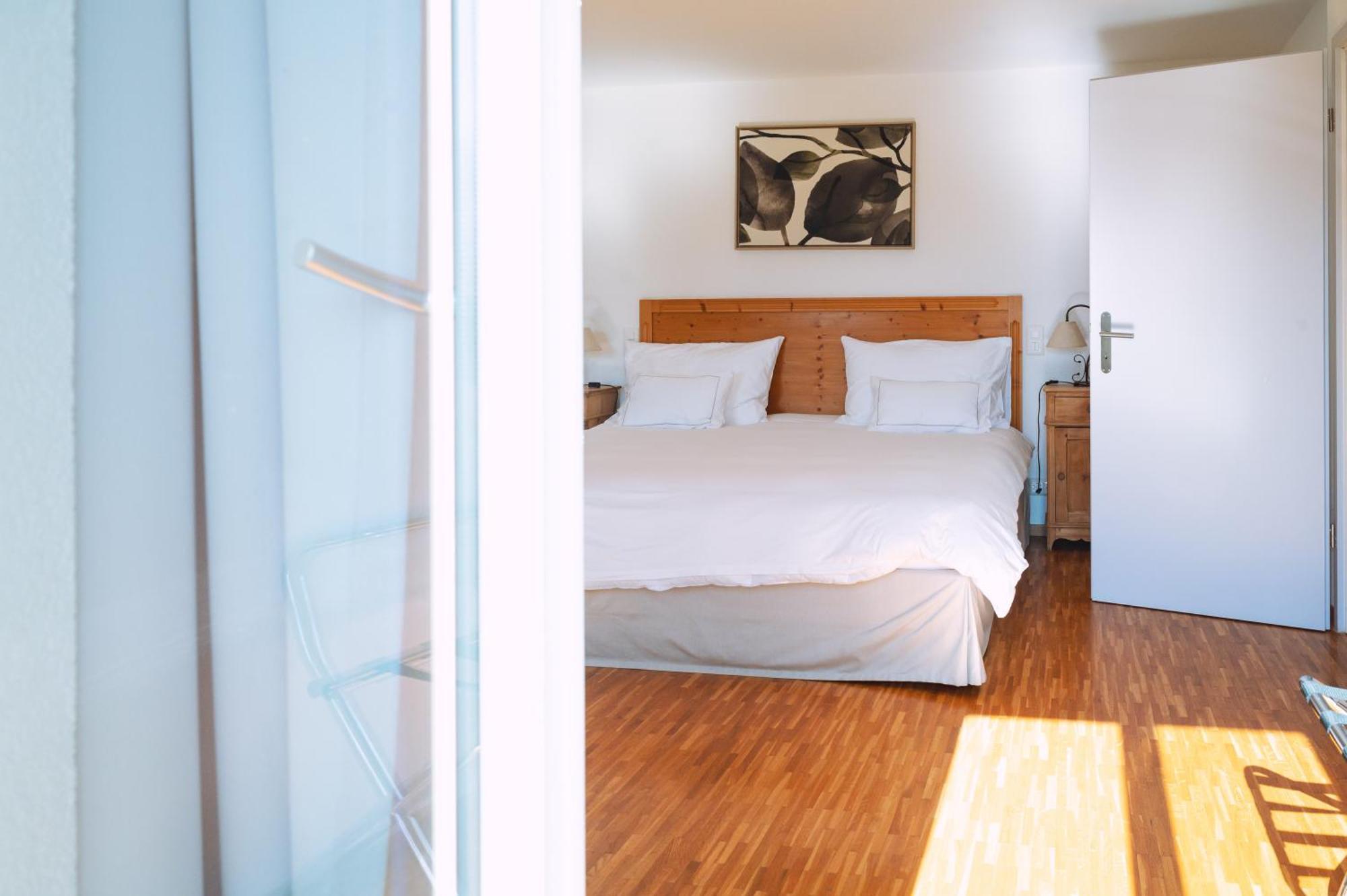 Les Montagnards Hotel Broc Luaran gambar
